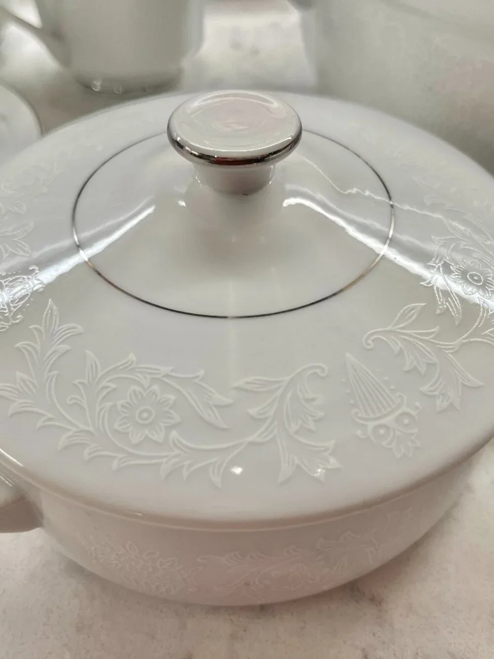 (2) Crown Victoria Fine China, LOVELACE Casserole Bowls (Small & Large)